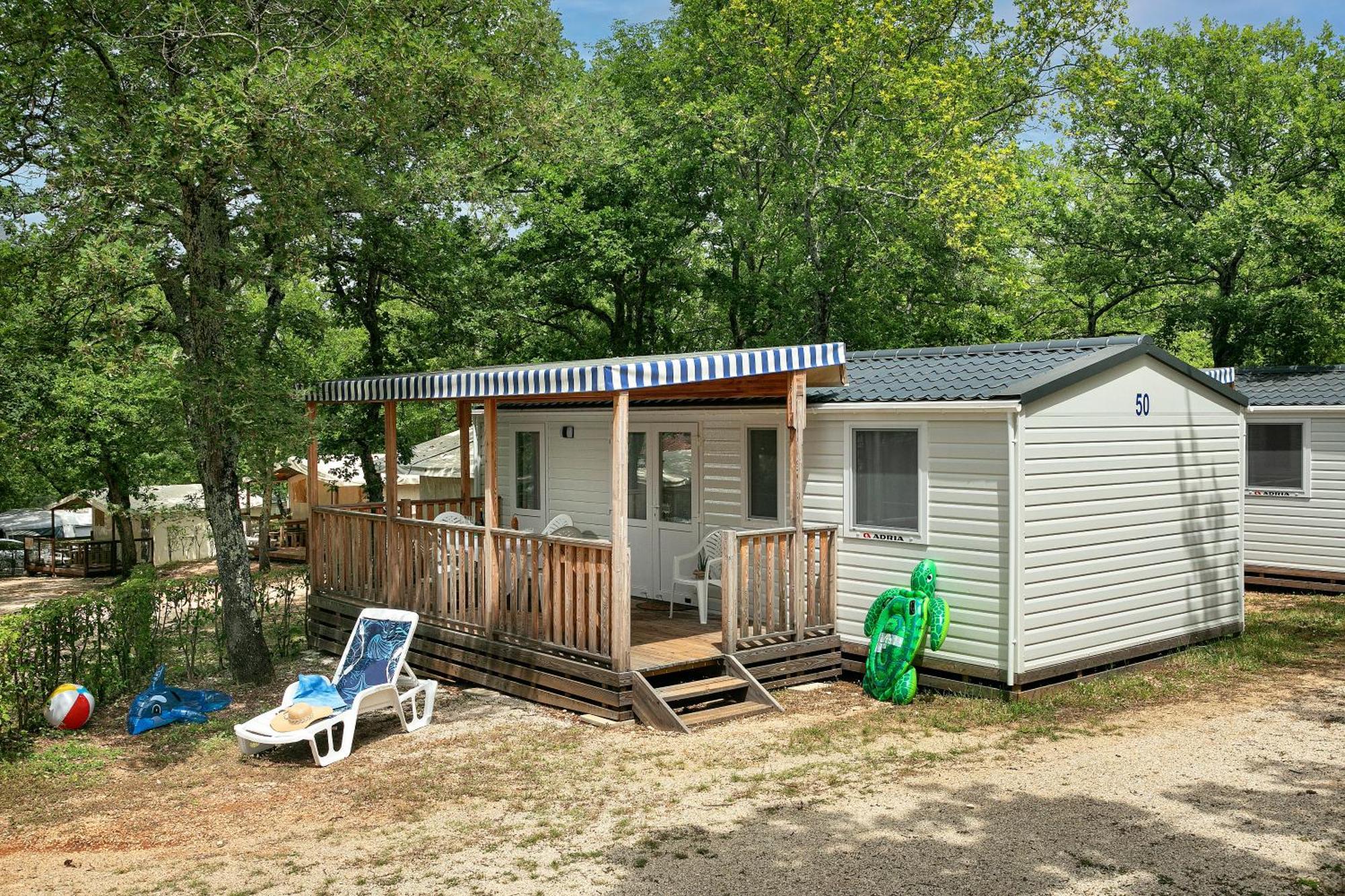 Albatross Mobile Homes On Valamar Camping Lanterna Тар Экстерьер фото